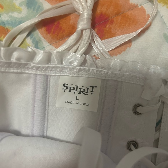 Spirit White Floral Corset - Picture 8 of 8